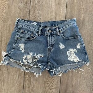 Levi’s 550 Relaxed Fit Destroyed Cut Off Denim Jean Shorts Women’s Size 10